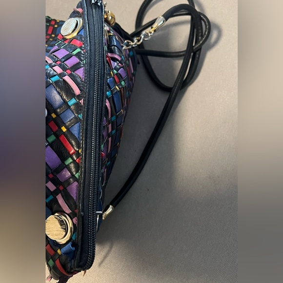 Colorful Hand Weaved Faux Leather Purse 🥳 - Picture 7 of 10